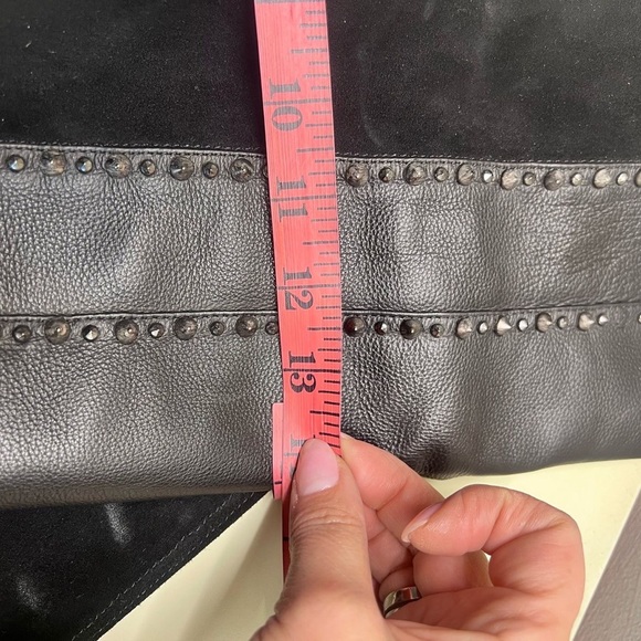 Black Over the Knee Boots with High Heel and Fitted Shaft - Picture 4 of 5